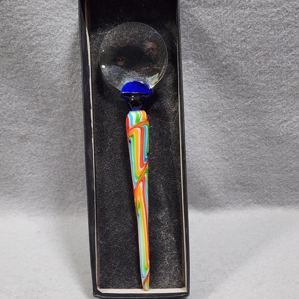 Colorful Swirled Art Glass 7.75 Inch Magnifying Glass Loupe Two's Company NIB
